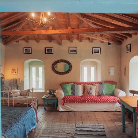 Vintage Stone-Built Country Cottage In Richea Kouloureika Екстериор снимка