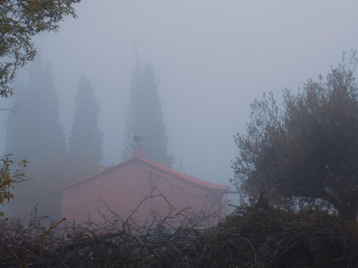 Vintage Stone-Built Country Cottage In Richea Kouloureika Екстериор снимка