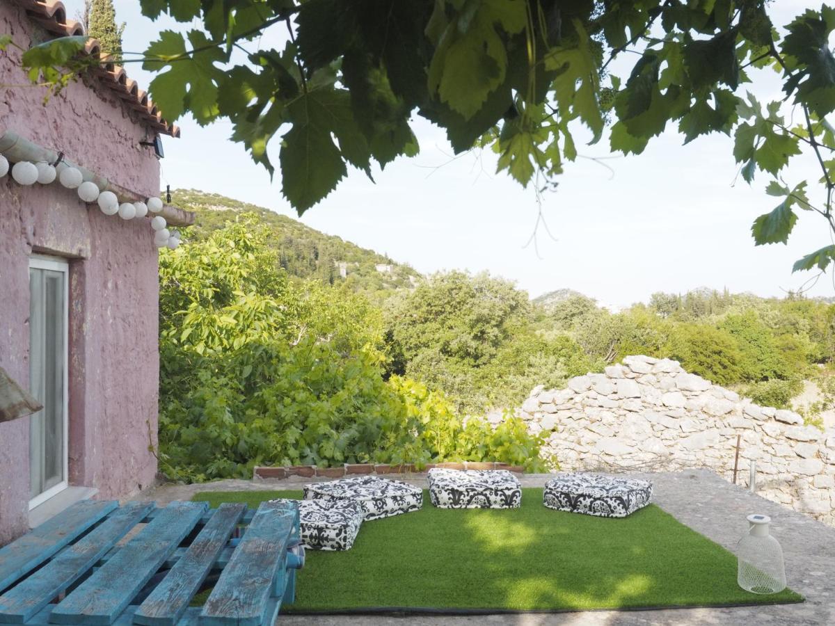 Vintage Stone-Built Country Cottage In Richea Kouloureika Екстериор снимка