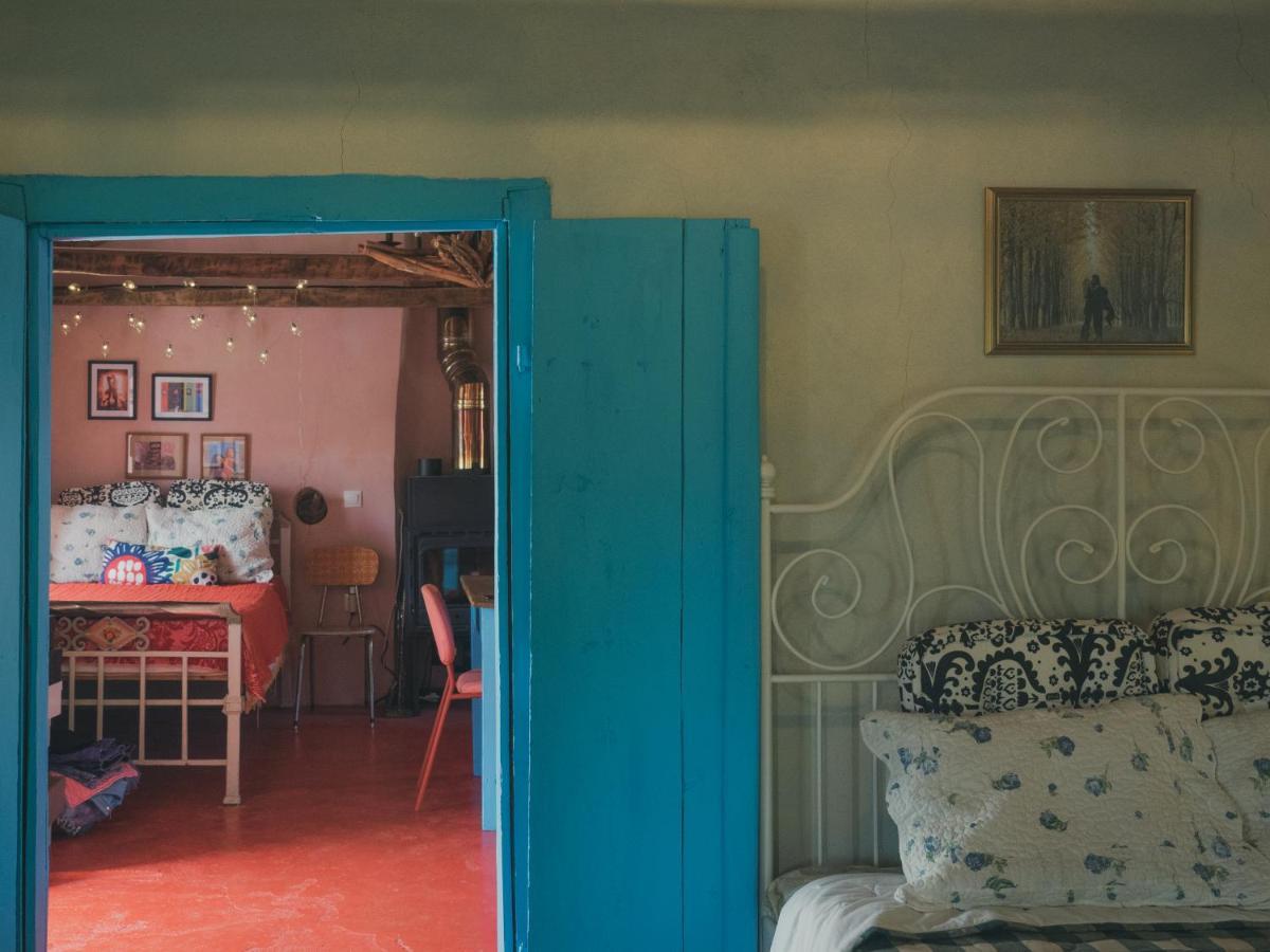 Vintage Stone-Built Country Cottage In Richea Kouloureika Екстериор снимка