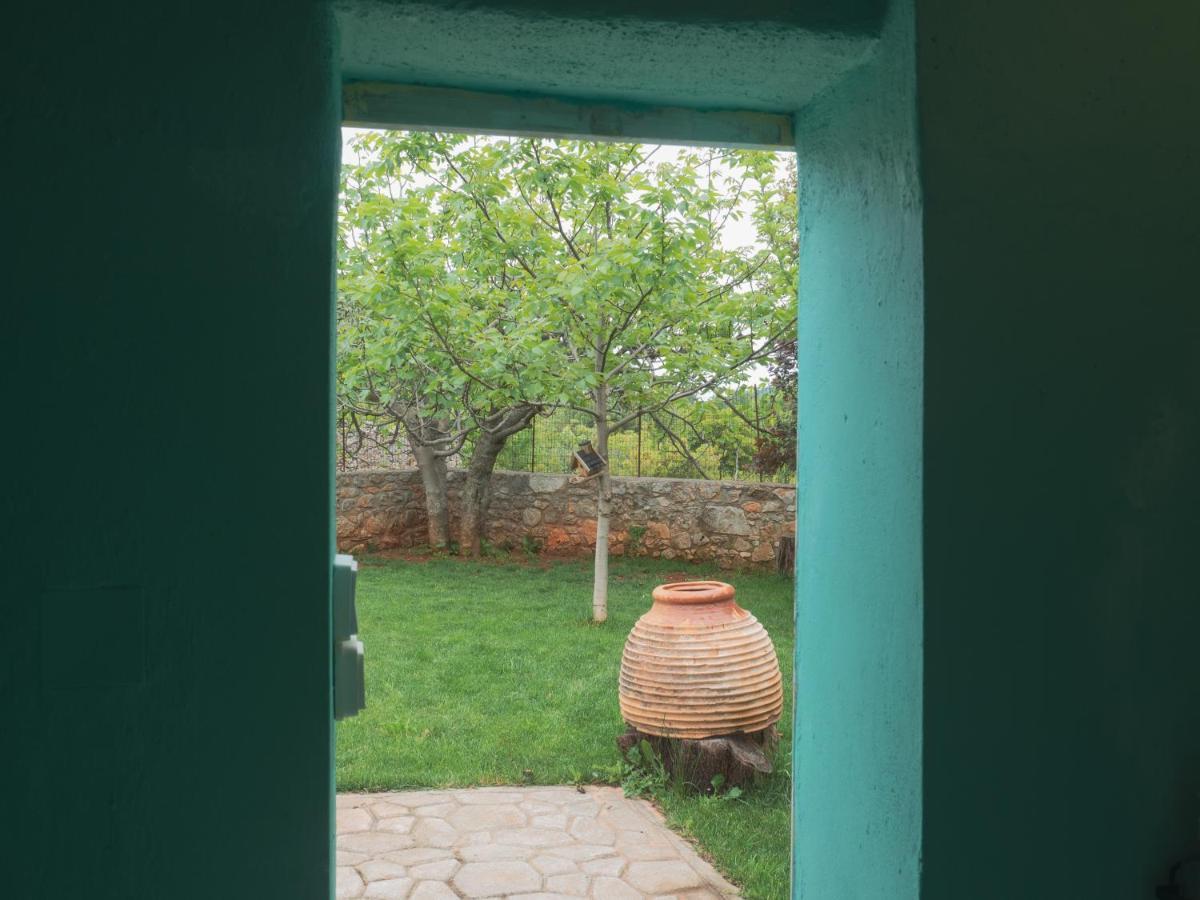 Vintage Stone-Built Country Cottage In Richea Kouloureika Екстериор снимка