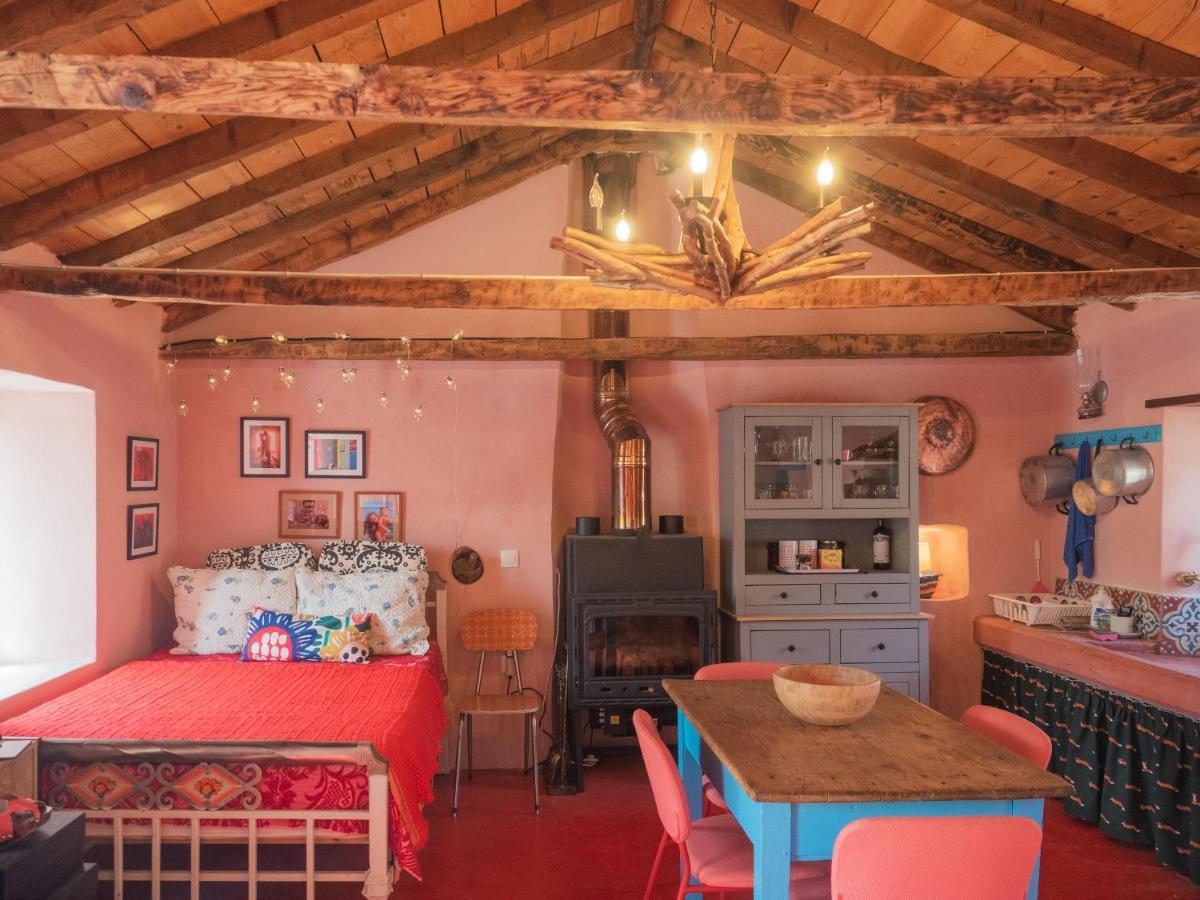 Vintage Stone-Built Country Cottage In Richea Kouloureika Екстериор снимка